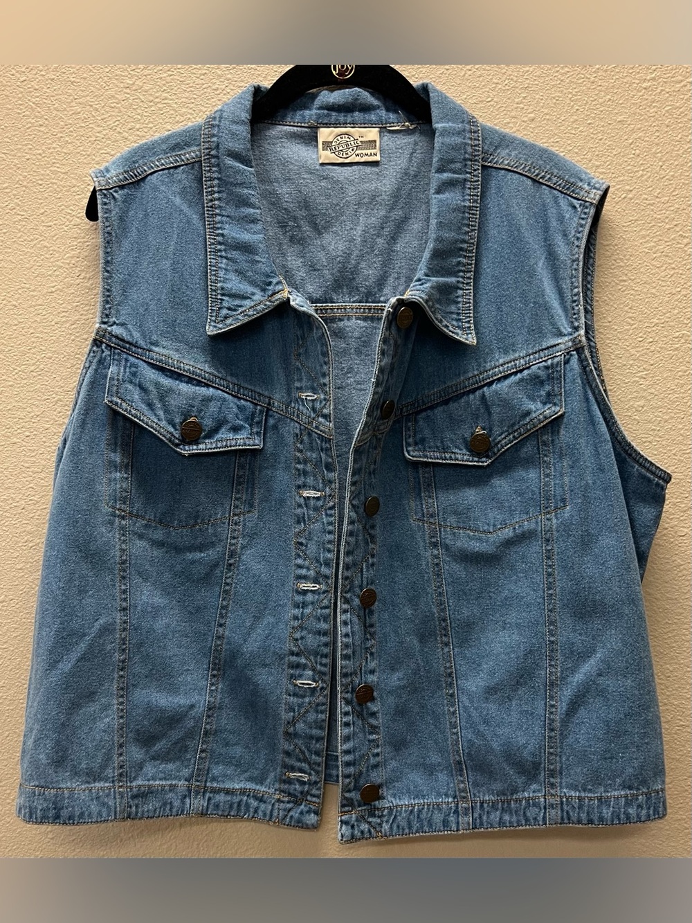 Denim Republic - No Tags  Excellent Cond - Light Wash Denim Vest 24” PTP